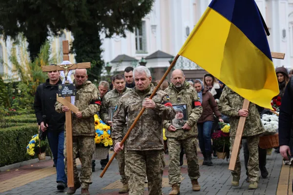 У Луцьку попрощалися із полеглими захисниками Ігорем Грабком та Андрієм Жуком (фото)