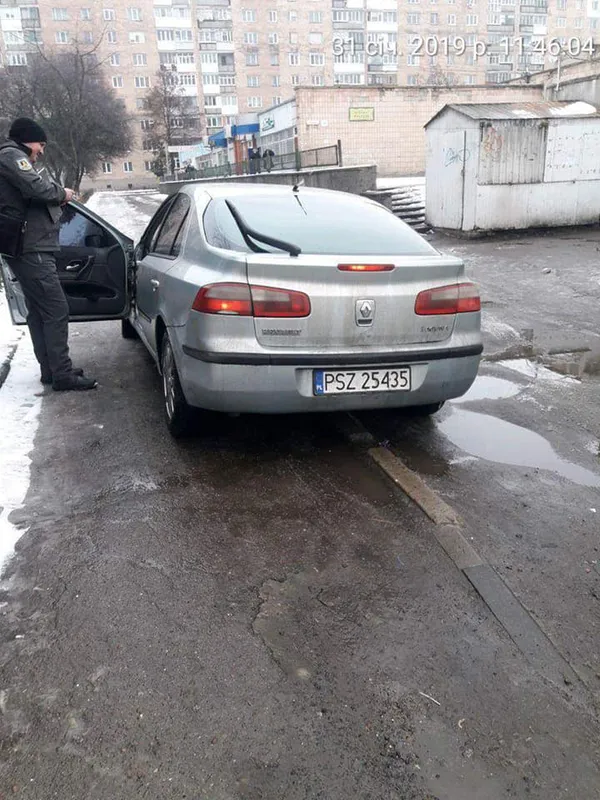Паркуються на тротуарах: у Луцьку оштрафували 9 водіїв (фото)