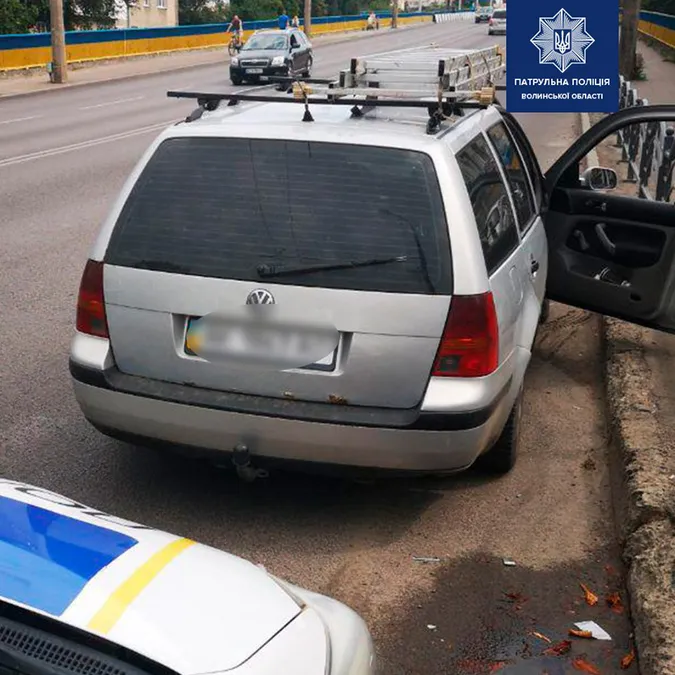 У Луцьку патрульні виявили авто з фальшивими документами