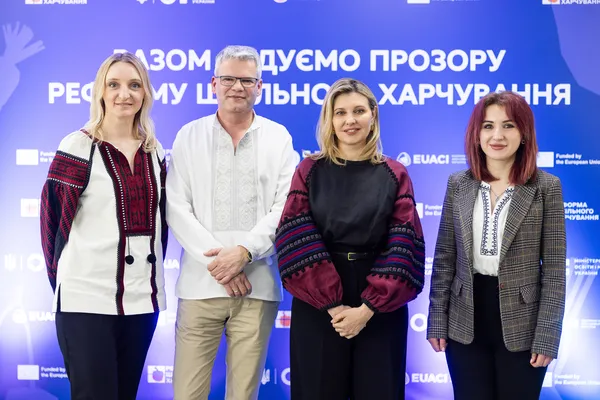 «Це не лише про те, що на тарілці», – Олена Зеленська похвалила реформу шкільного харчування на Волині