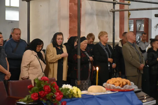У Луцьку попрощалися із загиблими на війні Юрієм Дрофою та В'ячеславом Овчаром (фото)