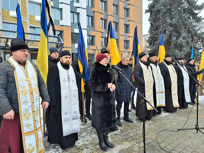 Ковель навколішки попрощався з Героями Миколою Сичем та Андрієм Вдовиченком, які два роки були зниклими безвісти