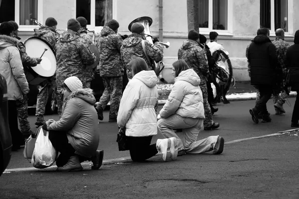 У Володимирі попрощалися із 34-річним воїном Віктором Ткачуком (фото)