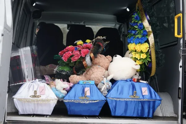 Жінка, яка під час удару по Богодухову втратила сімʼю, народила донечку (фото)