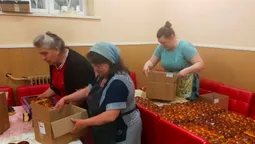 Свіжа випічка від «Спасіння» та футбол в школі: «Заїхали в гості» в Мар’янівку