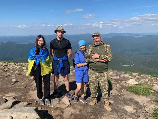Анатолій Репш із дружиною, сином і донькою