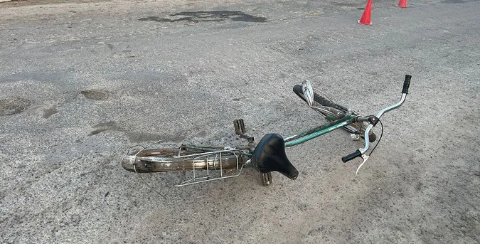 На Волині в автопригодах постраждали дві велосипедистки (фото, відео)