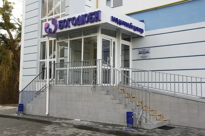 У медцентрі «Боголюби» безплатно оперуватимуть хворих на рак (відео)