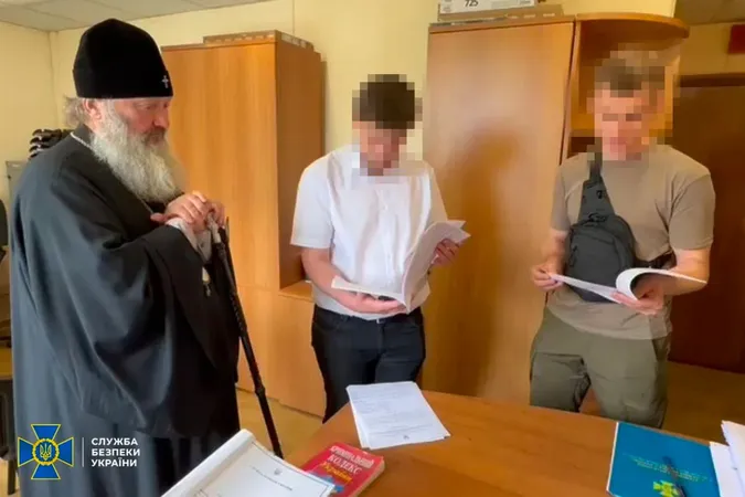 Наміснику Лаври «Паші Мерседесу» загрожує 8 років тюрми (фото)