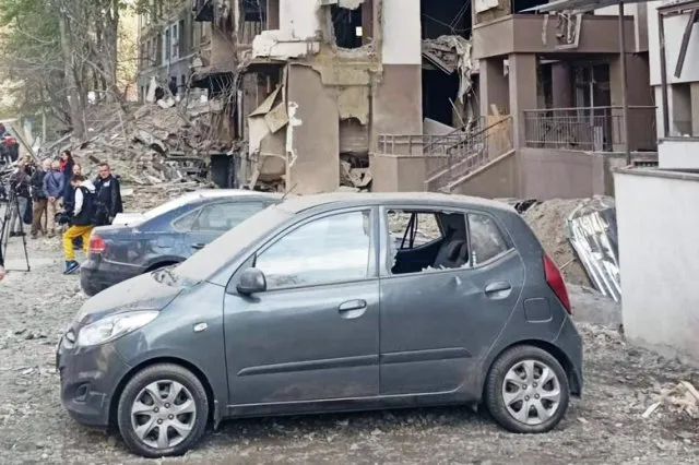 Обстріл будинку у Києві: загинула журналістка Радіо Свобода