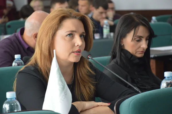 Депутатка Алла Надточій