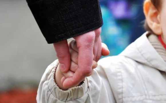 Лучанка хотіла вкрасти в Сумах дитину для жебракування