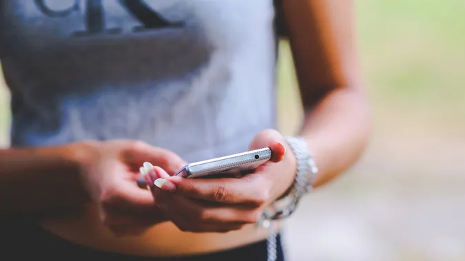 У WhatsApp доведеться платити за деякі повідомлення