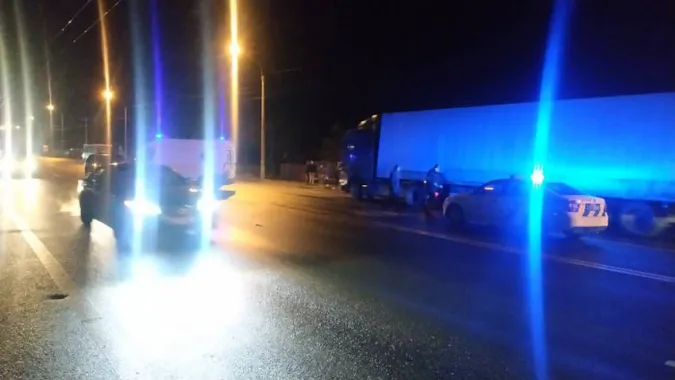 Під Луцьком авто збило пішохода похилого віку (фото)