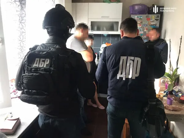 У Луцьку затримали офіцера поліції, який торгував наркотиками