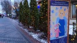 На центральній вулиці Луцька "оселилися" янголи (фото)