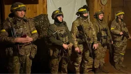 Були у найгарячіших напрямках: воїнам бригади імені Анни Київської вручили «Срібні хрести» (фото)