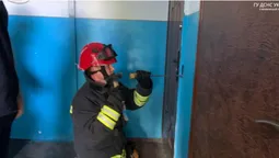 У центрі Луцька в зачиненій квартирі знайшли труп (відео)