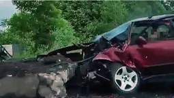 У Ковельському районі – смертельна ДТП: авто в'їхало в бетонну плиту (фото, відео)