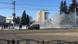 У центрі Луцька зайнявся автомобіль (фото, відео)