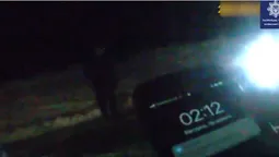 За 40 кілометрів від дому: на Волині патрульні врятували від морозу чоловіка (відео)
