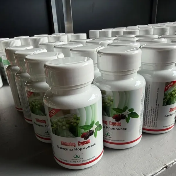 💊 Замість речей – валіза з БАДами:  китаєць хотів провезти майже дві сотні упаковок через «Устилуг»