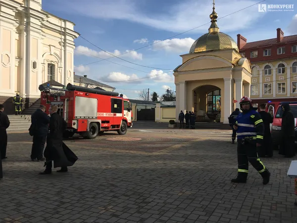 Пожежні біля собору: що трапилося у центрі Луцька (фото)