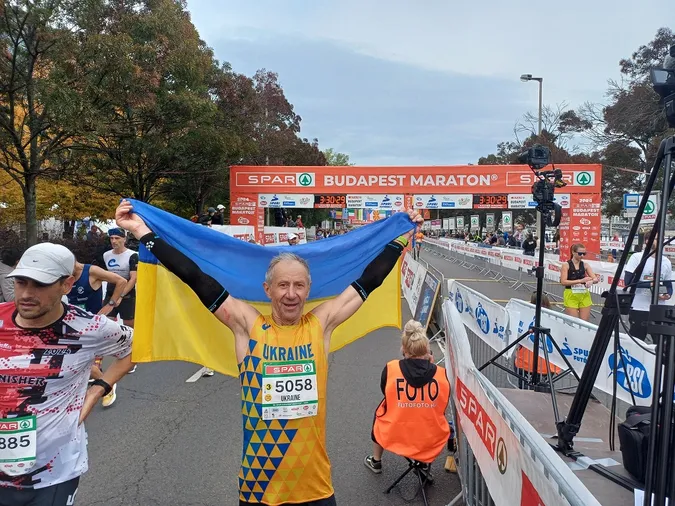 Український пенсіонер виборов «золото» на марафоні в Будапешті (фото)