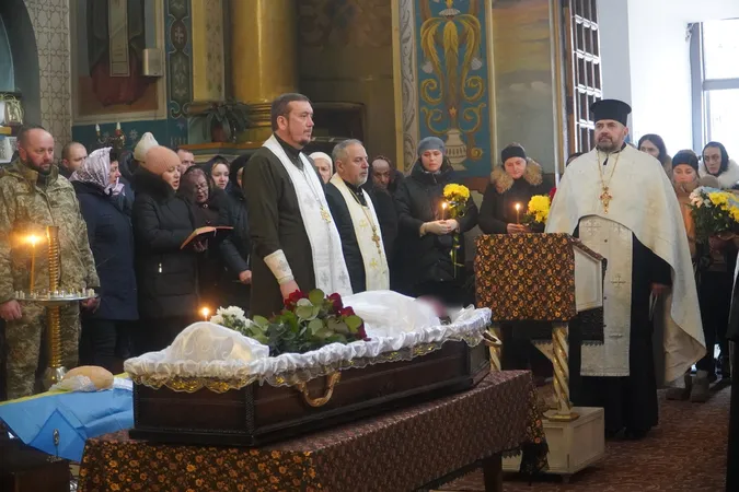 У Володимирі попрощалися із загиблим 34-річним майором Сергієм Гулаковим (фото)