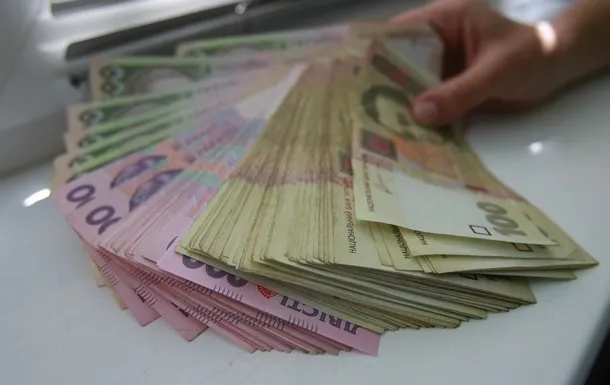 Гройсман пророкує 10 тисяч гривень середньої зарплати до кінця року