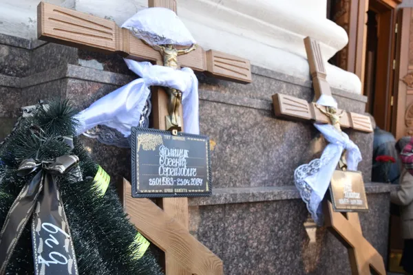 У Луцьку попрощалися з двома Героями: Євгенієм Поліщуком та Юрієм Сілюком (фото)