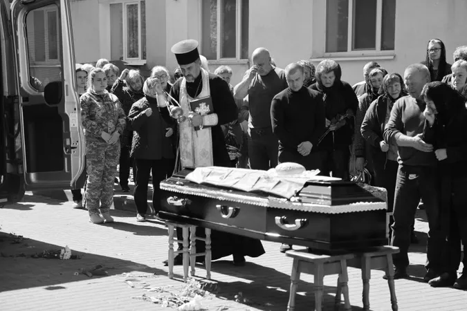 Загинув на Донеччині: у Луцьку попрощалися з Юрієм Кравчуком (фото)
