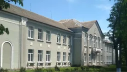 Волиньрада передала для однієї з шкіл старенький ВАЗ (фото)