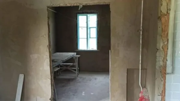 Ніхто не шиє гіпсокартоном: як на Волині триває реставрація садиби Косачів