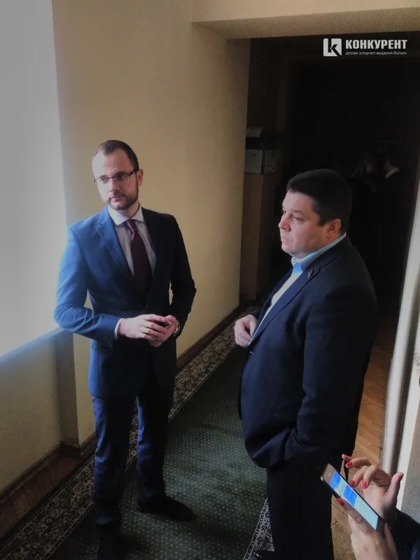 Ігор Поліщук тоді викликав навіть поліцію аби відчинити кабінет. А через декілька днів в оточені цілої когорти журналістів йому все ж віддали ключі від секретарського кабінету