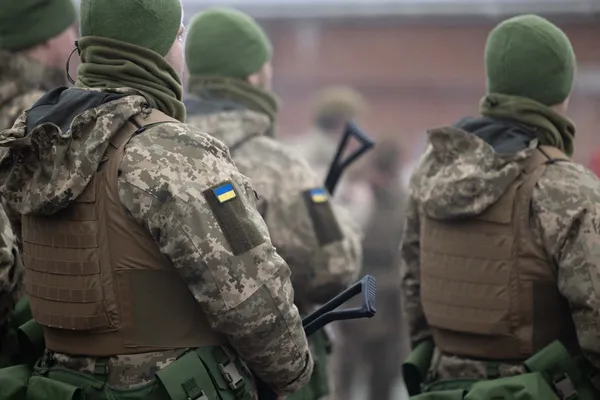 Військовослужбовці ЗСУ вже проходять навчання з маскування в Англії (фото)