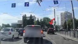 Центром Луцька «розсікав» 14-річний хлопець на Range Rover (відео)