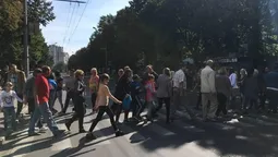 У Луцьку страйкують дачники: перекрили проспект Волі (фото) 