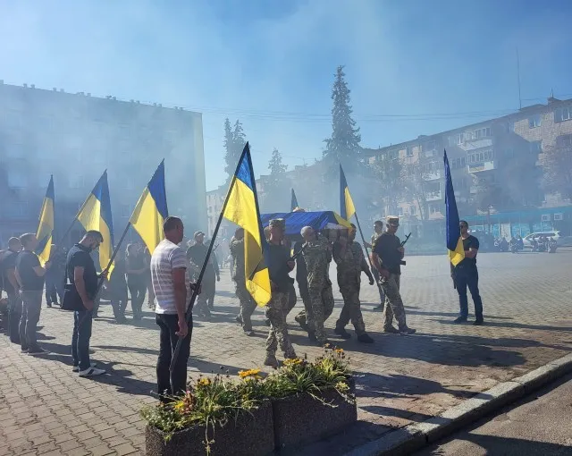 Ковельчани попрощалися з Героєм-прикордонником Сергієм Салінським (фото)