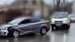 У Луцьку не роз'їхалися Hundai та Toyota (фото, відео)