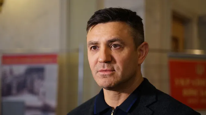 Влаштував вечірку: депутат ВР порушив карантинні обмеження