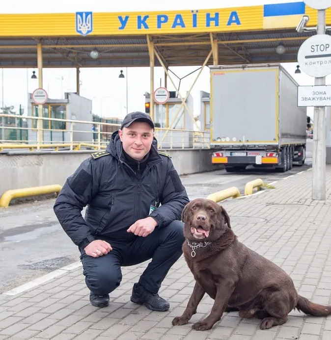 На Волинській митниці з початку року «мокрі носики» винюхали немало наркотиків