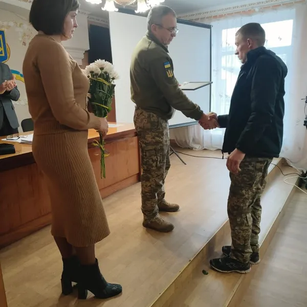 Загинув на Донеччині: рідним захисника з Волині вручили його нагороду