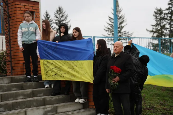 У Луцькій громаді попрощалися з полеглим Героєм Іваном Матвіюком (фото)