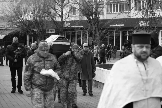 У Луцьку попрощалися з загиблим на Донеччині захисником Олександром Скрипчуком