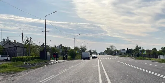 Смертельна ДТП: у Луцькому районі бус збив 67-річного пішохода (відео)