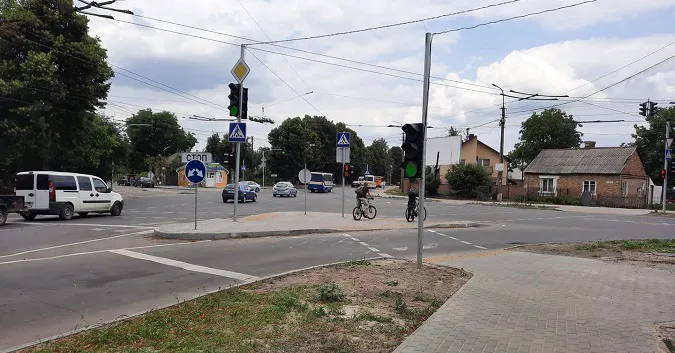 У Луцьку запрацювали світлофори на перехресті Львівської та Потебні (фото)