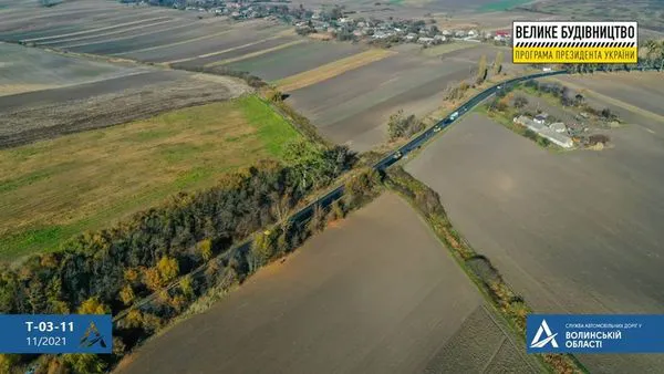 Між Війницею і Локачами заасфальтували дорогу (фото)