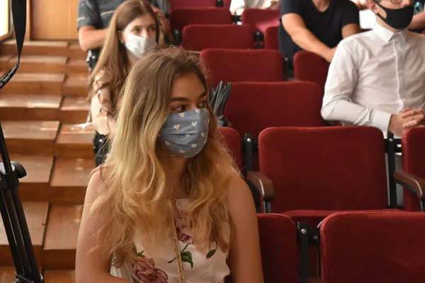 Лідерам ЗНО на Волині подарували планшети (фото)