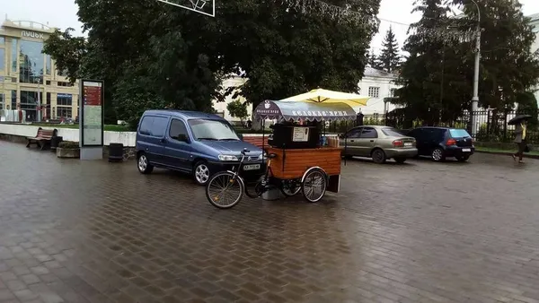 Популярна луцька велокав'ярня працювала без дозвільних документів (фото)